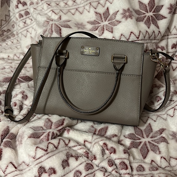 Kate spade New York cross body bag - Picture 2 of 12